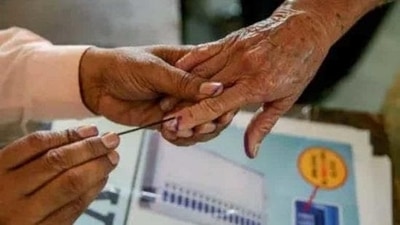 ECI to announce Assembly polls schedule today at 3pm (file) ECI to announce Assembly polls schedule today at 3pm (file)