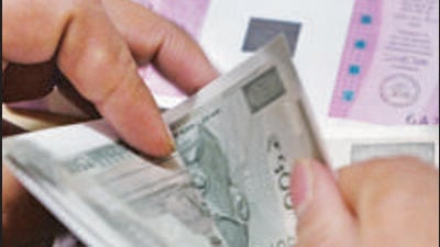 The accused were demanding ₹20,000 more from the complainant, according to the Vigilance Bureau. The accused were demanding ₹20,000 more from the complainant, according to the Vigilance Bureau.