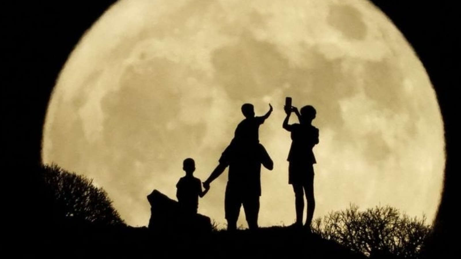 Supermoon Blue Moon: When, where and how you can experience the spectacular spectacle of August 19th