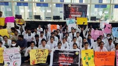 Medical students and residents protesting the Kolkata rape and murder of trainee doctor (PTI Photo) Medical students and residents protesting the Kolkata rape and murder of trainee doctor (PTI Photo)