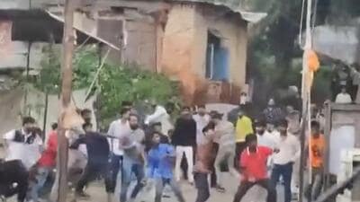 On Friday, the Sakal Hindu Samaj was protesting against the violence in Bangladesh when the situation turned tense due to violence. (ANI) On Friday, the Sakal Hindu Samaj was protesting against the violence in Bangladesh when the situation turned tense due to violence. (ANI)