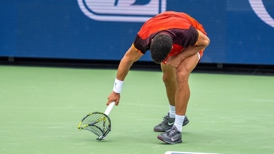 Carlos Alcaraz of Spain smashes his racket during his match against Gael Monfils of France (USA TODAY Sports via Reuters Con)