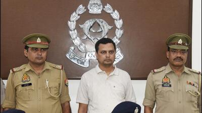 The Ghaziabad police managed to nab the suspect after investigation teams traced his locations through electronic surveillance. (Sakib Ali /HT) The Ghaziabad police managed to nab the suspect after investigation teams traced his locations through electronic surveillance. (Sakib Ali /HT)