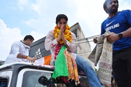 Vinesh Phogat received a grand welcome (Raj K Raj) Vinesh Phogat received a grand welcome (Raj K Raj)