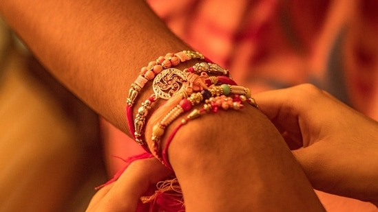 https://www.mobilemasala.com/features/Raksha-Bandhan-2024-History-city-wise-shubh-muhurat-significance-celebration-and-all-you-need-to-know-about-Rakhi-i291037