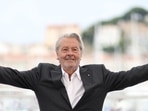 (FILES) French actor Alain Delon poses during a photocall before being awarded with an Honorary Palme d'Or at the 72nd edition of the Cannes Film Festival in Cannes, southern France, on May 19, 2019. French film legend Alain Delon has died at the age of 88, his three children told AFP in a statement on August 18, 2024, following a battle with ill health. (Photo by Valery HACHE / AFP) (FILES) French actor Alain Delon poses during a photocall before being awarded with an Honorary Palme d'Or at the 72nd edition of the Cannes Film Festival in Cannes, southern France, on May 19, 2019. French film legend Alain Delon has died at the age of 88, his three children told AFP in a statement on August 18, 2024, following a battle with ill health. (Photo by Valery HACHE / AFP)