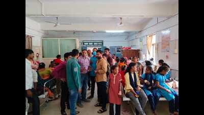 All students are aged 6 to 14 years from class I to class VII at a school at Kekat Jalgaon in Paithan Taluka. (HT PHOTO) All students are aged 6 to 14 years from class I to class VII at a school at Kekat Jalgaon in Paithan Taluka. (HT PHOTO)