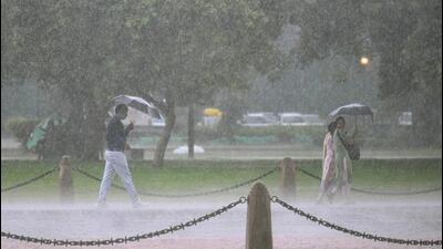Experts said good wind speed and a combination of rain throughout August has helped wash out pollutants. (Sanchit Khanna/HT Photo) Experts said good wind speed and a combination of rain throughout August has helped wash out pollutants. (Sanchit Khanna/HT Photo)