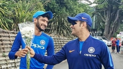 Khaleel Ahmed with legendary India captain MS Dhoni during India tour of New Zealand in 2019. (Instagram) Khaleel Ahmed with legendary India captain MS Dhoni during India tour of New Zealand in 2019. (Instagram)