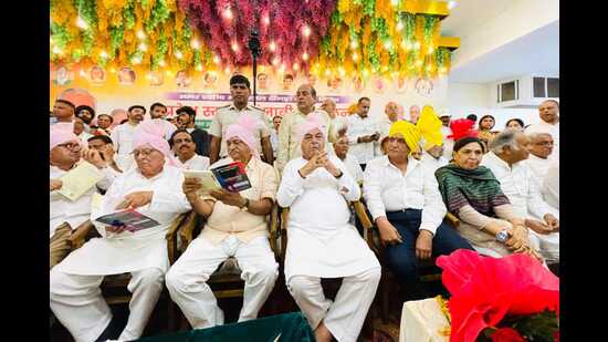 Former chief minister and leader of Opposition Bhupinder Singh Hooda on Sunday announced the formation of Punjabi welfare board, if voted to power. (HT Photo)