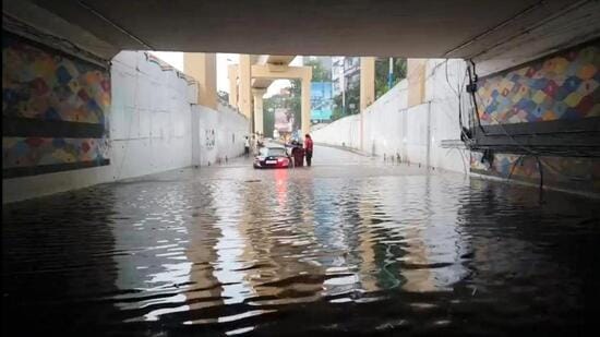 Ramwadi underpass waterlogged. (MAHENDRA KOLHE/HT PHOTO)