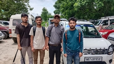 West Bengal, Jul 20 (ANI): Students arrive in India from Bangladesh after immigration clearance amid a countrywide protest (ANI Photo) (ANI) West Bengal, Jul 20 (ANI): Students arrive in India from Bangladesh after immigration clearance amid a countrywide protest (ANI Photo) (ANI)