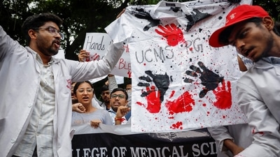 Kolkata rape and murder: Doctors shout slogans during a protest demanding justice following the rape and murder of a trainee medic at a hospital. (Reuters)
