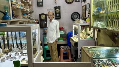 Javed Khan sells secondhand hand-wound Swiss watches and made-in-India HMT watches in his workshop in Hazrat Nizamuddin Basti’s New Markazi Market. (HT Photo) Javed Khan sells secondhand hand-wound Swiss watches and made-in-India HMT watches in his workshop in Hazrat Nizamuddin Basti’s New Markazi Market. (HT Photo)