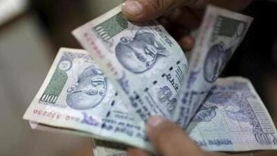 Professor Puneet Kumar Bansal along with Rakesh Chawla, a pharmacy professor, were caught with  ₹3.5 lakh at a checkpoint in Rakkad, Dehra. (HT File)