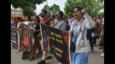 Resident doctors during a protest march on the PGIMER campus in Chandigarh on Monday. (Ravi Kumar/HT) Resident doctors during a protest march on the PGIMER campus in Chandigarh on Monday. (Ravi Kumar/HT)