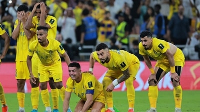 Al Nassr's Cristiano Ronaldo, Alex Telles, Abdulrahman Ghareeb and teammates look dejected after losing the penalty shootout and the Saudi King Cup final. (REUTERS)