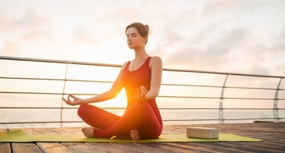 Detox through Yoga: Morning practices to enhance liver and kidney health (Image by marymarkevich on Freepik) Detox through Yoga: Morning practices to enhance liver and kidney health (Image by marymarkevich on Freepik)