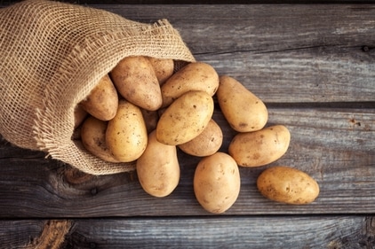 The potato doesn’t demand much to deliver something spectacular —just a pinch of salt, a splash of oil and maybe a few herbs. (shutterstock) The potato doesn’t demand much to deliver something spectacular —just a pinch of salt, a splash of oil and maybe a few herbs. (shutterstock)