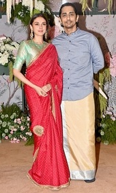 Aditi Rao Hydari and Siddharth (source: yogen shah)