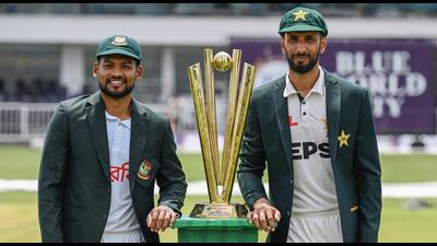 Bangladesh captain Najmul Hossain Shanto and his Pakistan counterpart Shan Masood (R) pose with the Test series trophy. (AFP) Bangladesh captain Najmul Hossain Shanto and his Pakistan counterpart Shan Masood (R) pose with the Test series trophy. (AFP)