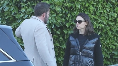 Ben Affleck and Jennifer Garner's awkward Halloween encounter at children's school. (X) Ben Affleck and Jennifer Garner's awkward Halloween encounter at children's school. (X)
