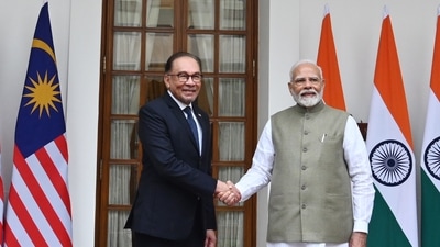 New Delhi, India - Aug. 20, 2024: Prime Minister Narendra Modi, shakes hand with his Malaysian counterpart Anwar Ibrahim before their delegation level meeting at Hyderabad House in New Delhi, India, on Tuesday, August 20, 2024. (Photo by Arvind Yadav/ Hindustan Times) New Delhi, India - Aug. 20, 2024: Prime Minister Narendra Modi, shakes hand with his Malaysian counterpart Anwar Ibrahim before their delegation level meeting at Hyderabad House in New Delhi, India, on Tuesday, August 20, 2024. (Photo by Arvind Yadav/ Hindustan Times)