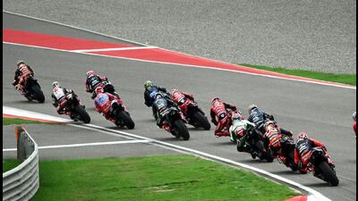 Riders compete during the Moto GP Indian Grand Prix at the Buddh International Circuit in Greater Noida on September 24, 2023. (Ajay Aggarwal/HT) Riders compete during the Moto GP Indian Grand Prix at the Buddh International Circuit in Greater Noida on September 24, 2023. (Ajay Aggarwal/HT)