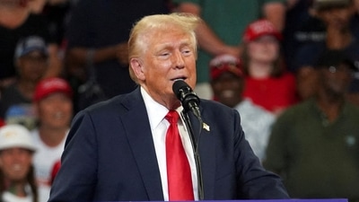 Trump's H-1B visa wage rule offers clues to immigration policy if ex-prez wins in November (REUTERS)