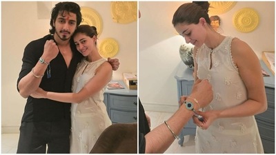 Ananya Panday stuns in minimalist white kurta for Raksha Bandhan celebrations. (Instagram/@ananyapanday) Ananya Panday stuns in minimalist white kurta for Raksha Bandhan celebrations. (Instagram/@ananyapanday)