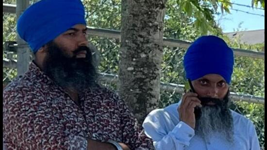 Satinder Pal Singh Raju (left) with Hardeep Singh Nijjar.