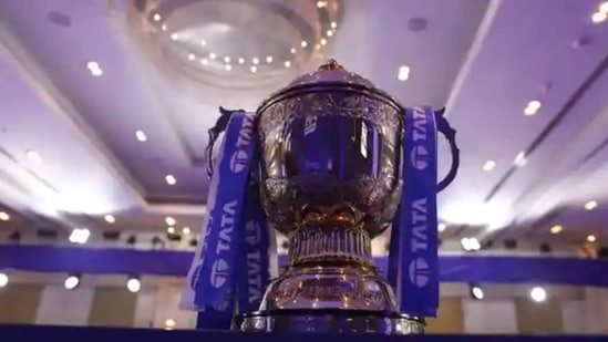 https://www.mobilemasala.com/sports/BCCI-hits-jackpot-with-IPL-2023-registers-5210-crore-surplus-Heres-the-reason-behind-116-per-cent-growth-i291915