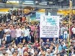 Badlapur residents staged a protest at Badlapur station all of Tuesday. The protestors also slammed the CM’s Ladki Bahin Yojana scheme, saying that instead of doling out <span class='webrupee'>₹</span>1,500 a month to women, the government should ensure their security. (Pramod Tambe /HT Photo) Badlapur residents staged a protest at Badlapur station all of Tuesday. The protestors also slammed the CM’s Ladki Bahin Yojana scheme, saying that instead of doling out <span class='webrupee'>₹</span>1,500 a month to women, the government should ensure their security. (Pramod Tambe /HT Photo)