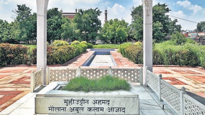 Azad’s minimalist garden-tomb is marked by a white marble canopy. (HT Photo)