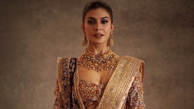 Jacqueliene Fernandez has 70.5 million followers on Instagram. She will be seen with Sonu Sood in their upcoming film Fateh. It marks Sonu's debut as a director. The film is made under the banner of Zee Studios and Shakti Sagar Productions. The movie will hit theatres on January 10, 2025. Jacqueliene Fernandez has 70.5 million followers on Instagram. She will be seen with Sonu Sood in their upcoming film Fateh. It marks Sonu's debut as a director. The film is made under the banner of Zee Studios and Shakti Sagar Productions. The movie will hit theatres on January 10, 2025.