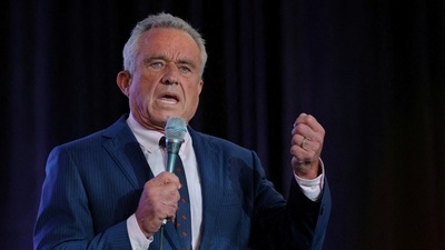 FILE PHOTO: Independent presidential candidate Robert F. Kennedy Jr. addresses the Libertarian Party's national convention in Washington, U.S., May 24, 2024.  REUTERS/Brian Snyder/File Photo (REUTERS)