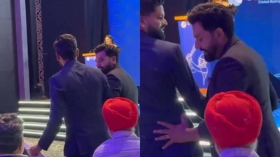 Rohit Sharma and Shreyas Iyer at CEAT Award ceremony Rohit Sharma and Shreyas Iyer at CEAT Award ceremony