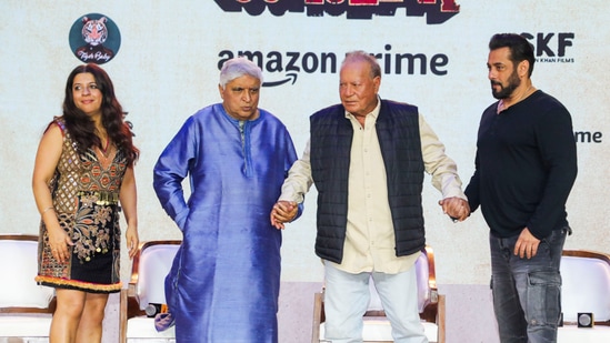 Javed Akhtar, Salim Khan, Salman Khan and Zoya Akhtar at the trailer launch of Angry Young Men in Mumbai (PTI Photo) (PTI08_13_2024_000220B) *** Local Caption *** (PTI)