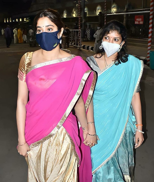 జాన్వీ కపూర్ తిరుపతికి రావడం ఇదే తొలిసారి కాదు. ఆమెకు వీలుచిక్కినప్పుడల్లా శ్రీనివాసుడిని దర్శనం చేసుకుంటోంది.