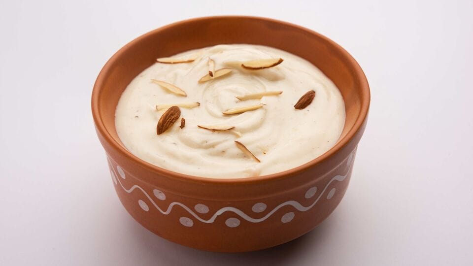 Shrikhand Recipe ಅಬ್ಬಾ! ಮೊಸರಿನಿಂದ ತಯಾರಿಸುವ ಈ ಸಿಹಿ ಎಷ್ಟು ರುಚಿ...ಶ್ರೀಖಂಡ