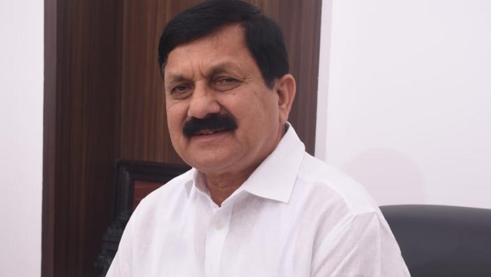 ಕರ್ನಾಟಕದ ಗೃಹ ಸಚಿವ ಆರಗ ಜ್ಞಾನೇಂದ್ರ <p>ಕರ್ನಾಟಕದ ಗೃಹ ಸಚಿವ ಆರಗ ಜ್ಞಾನೇಂದ್ರ </p>