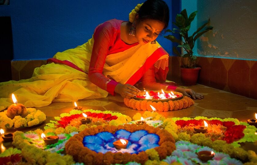 Abhyang Snan in Diwali ದೀಪಾವಳಿಯಂದು ಎಣ್ಣೆ ಸ್ನಾನ ಮಾಡೋದೇಕೆ...ಪೌರಾಣಿಕ