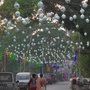 <p>ಪಶ್ಚಿಮ ಬಂಗಾಳದ ರಾಜಧಾನಿ ಕೋಲ್ಕತ್ತಾ, ವಿಶ್ವದ ಅತಿದೊಡ್ಡ ಕ್ರೀಡಾಹಬ್ಬಕ್ಕೆ ಸಜ್ಜಾಗಿದೆ.</p>