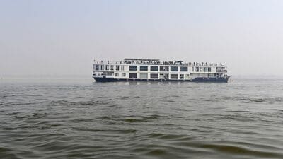 Ganga Vilas Cruise: ಗಂಗಾ ವಿಲಾಸ್‌ ಕ್ರೂಸ್‌ ಹಡಗು ಬಿಹಾರದ ನದಿಯಲ್ಲಿ ಸಿಲುಕಿಕೊಂಡಿತ್ತೇ? 