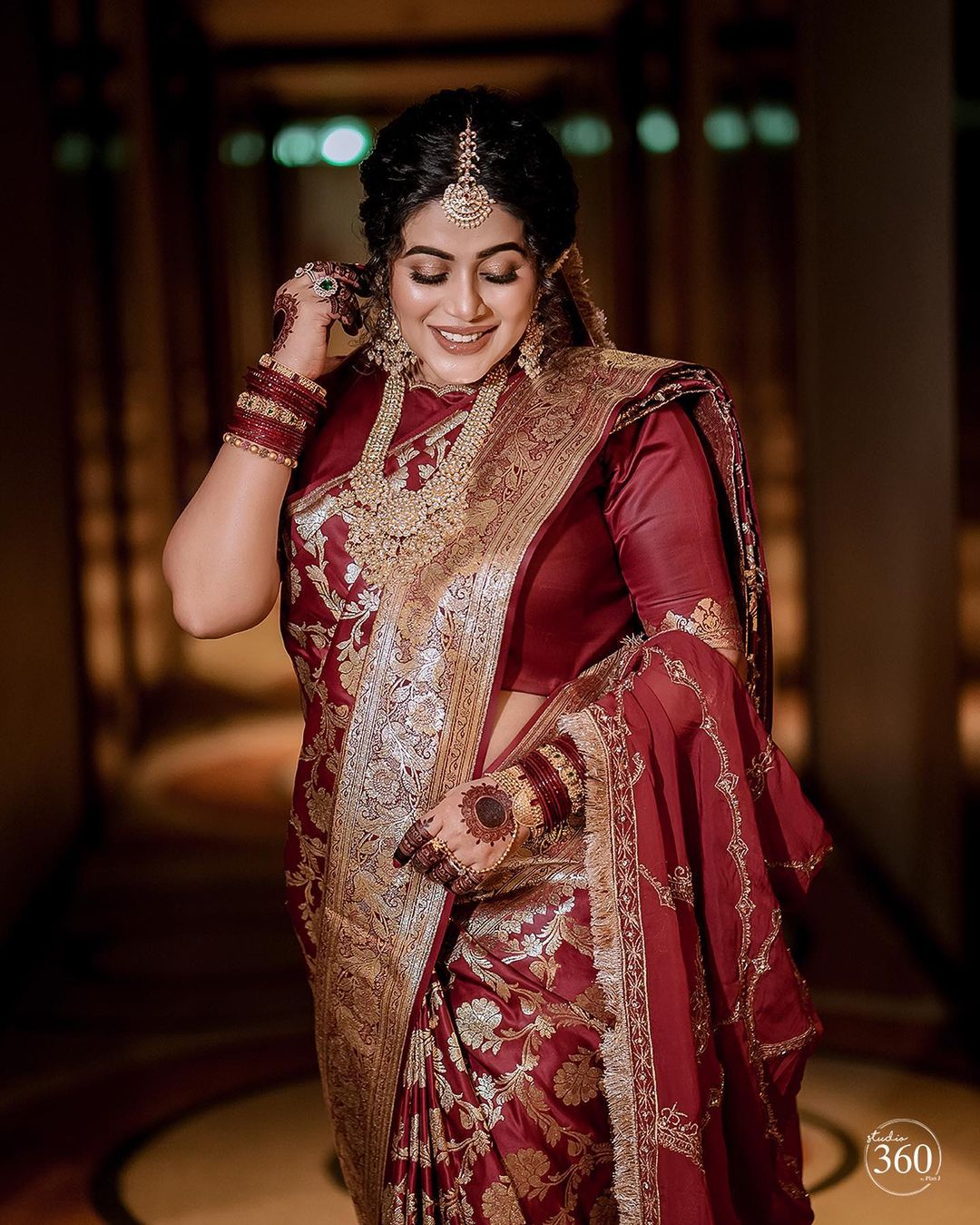 ಇನ್ನುಳಿದಂತೆ ತಮಿಳು, ತೆಲುಗು ಮತ್ತು ಮಲಯಾಳಂ ಸಿನಿಮಾಗಳಲ್ಲಿಯೇ ಅವರು ಹೆಚ್ಚು ಬಿಜಿ. (Instagram/ shamna kasim)