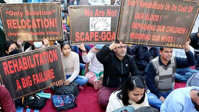 Kashmiri Pandits: ಪಿಎಂ ಪ್ಯಾಕೇಜ್‌ ಪಡೆದ ಕಾಶ್ಮೀರ ಪಂಡಿತರಿಗೆ ಸ್ಯಾಲರಿಯೇ ಆಗಿಲ್ಲವಂತೆ!  (Shilpa Thakur)