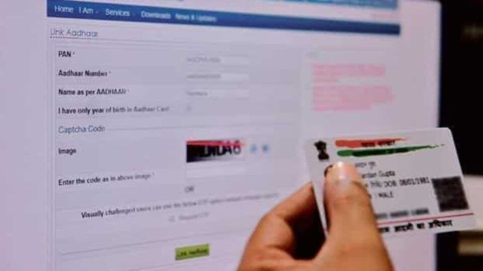 ಇಂಟರ್ಯಾಕ್ಟಿವ್ ವಾಯ್ಸ್ ರೆಸ್ಪಾನ್ಸ್ (IVR) ತಂತ್ರಜ್ಞಾನ ಬಳಸಿಕೊಂಡು ಹೊಸ ಸೇವೆಗಳನ್ನು ಯುಐಡಿಎಐ ಆರಂಭಿಸಿದೆ.