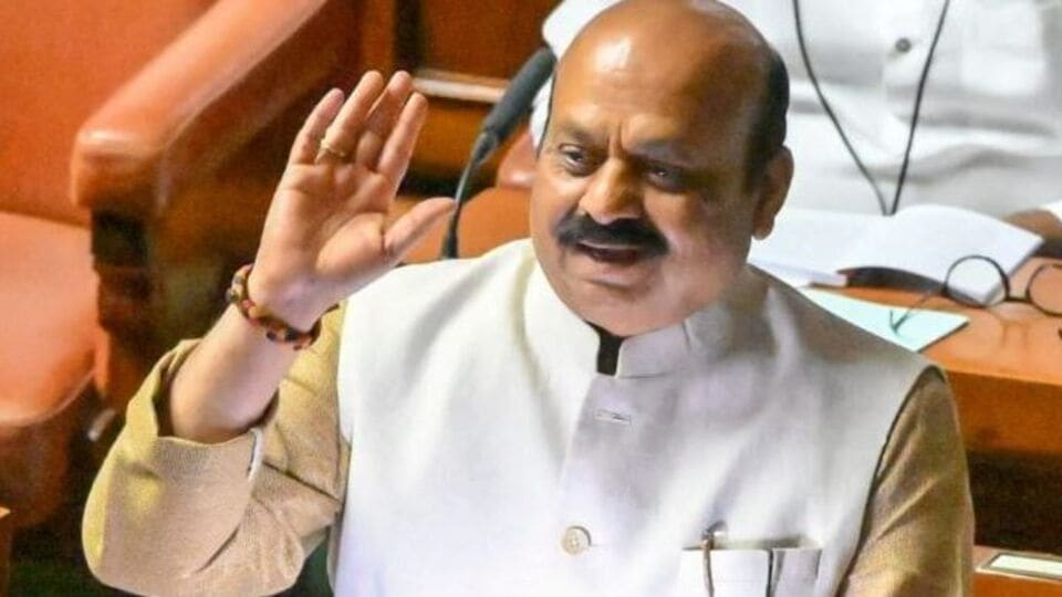 Karnataka Budget 2023: ಬೊಮ್ಮಾಯಿ ಬಜೆಟ್‌ ನಡುವೆ ಅವಿತ ಎರಡು ಕವಿತೆ, ಆಯವ್ಯಯದ ...