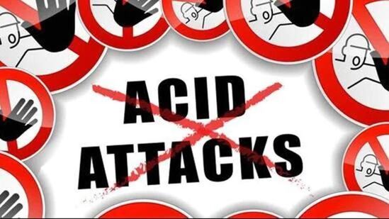 Acid Attack Compensation: ಕರ್ನಾಟಕದಲ್ಲಿ ಆಸಿಡ್ ದಾಳಿ ಪರಿಹಾರ 3 ರಿಂದ 10 ಲಕ್ಷ ರೂಪಾಯಿಗೆ ಏರಿಕೆ, ದೌರ್ಜನ್ಯ ತಡೆಗೆ ಕ್ರಮ (Representative Image)