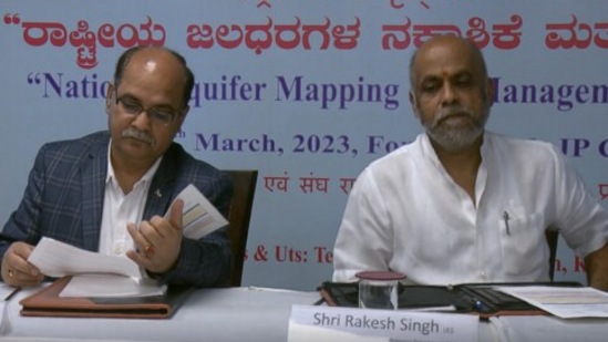 ಜಲಧರಗಳ ನಕಾಶಿಕೆ ಮತ್ತು ನಿರ್ವಹಣೆ ಕುರಿತು ಒಂದು ದಿನದ ಪ್ರಾದೇಶಿಕ ಕಾರ್ಯಾಗಾರ
ಬೆಂಗಳೂರಿನಲ್ಲಿ ನಡೆಯಿತು. ಜಲಧರಗಳ ನಕಾಶಿಕೆ ಮತ್ತು ನಿರ್ವಹಣೆ ಕುರಿತು ಒಂದು ದಿನದ ಪ್ರಾದೇಶಿಕ ಕಾರ್ಯಾಗಾರ
ಬೆಂಗಳೂರಿನಲ್ಲಿ ನಡೆಯಿತು.